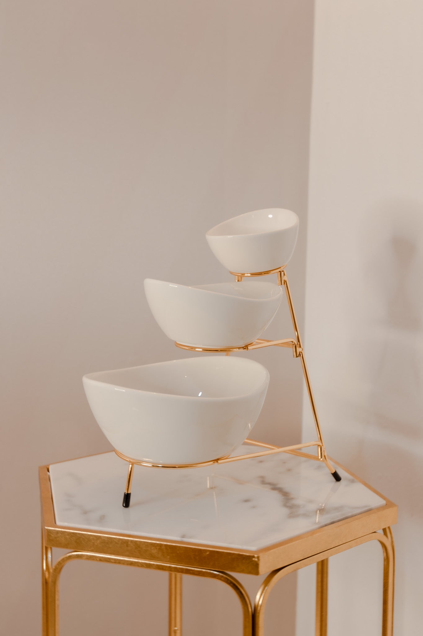 Triple Bowl Stand