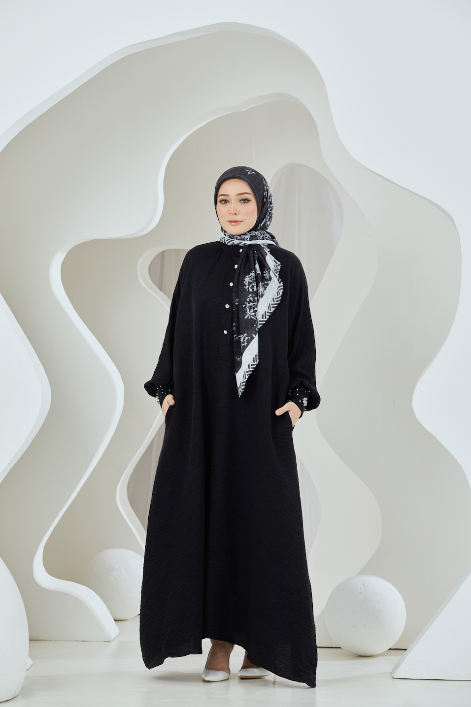 Crinkled Rayon Maxi Shirt Dress With Embellished Cuffs - Black