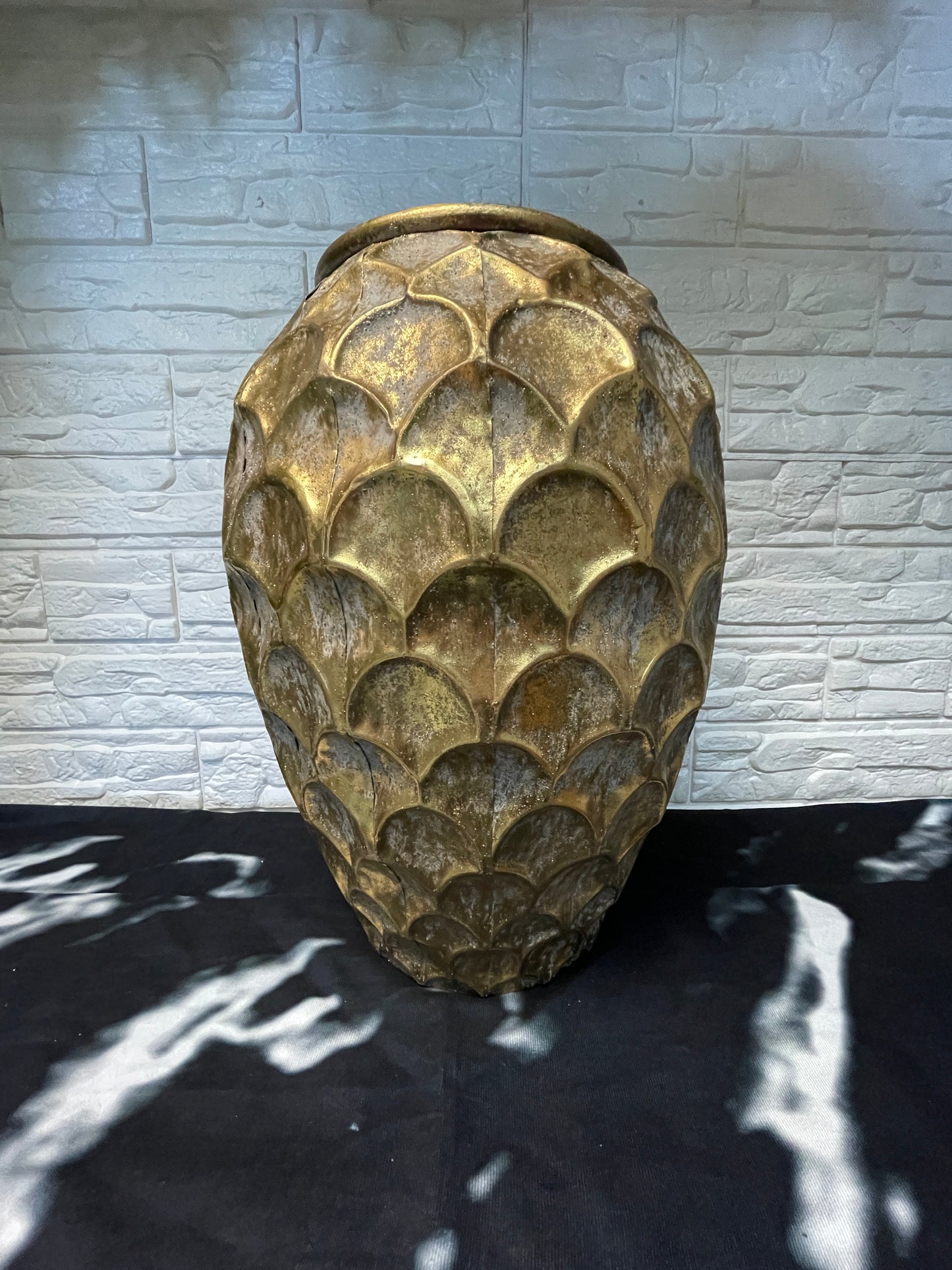 Ariel Gold Pot