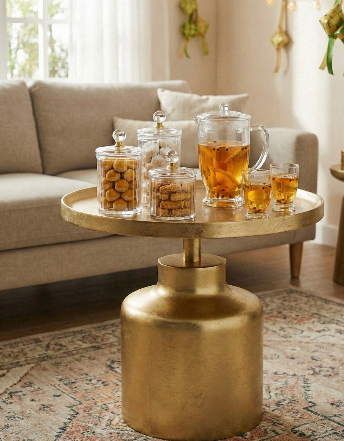 Salma Round Pedestal Display Table
