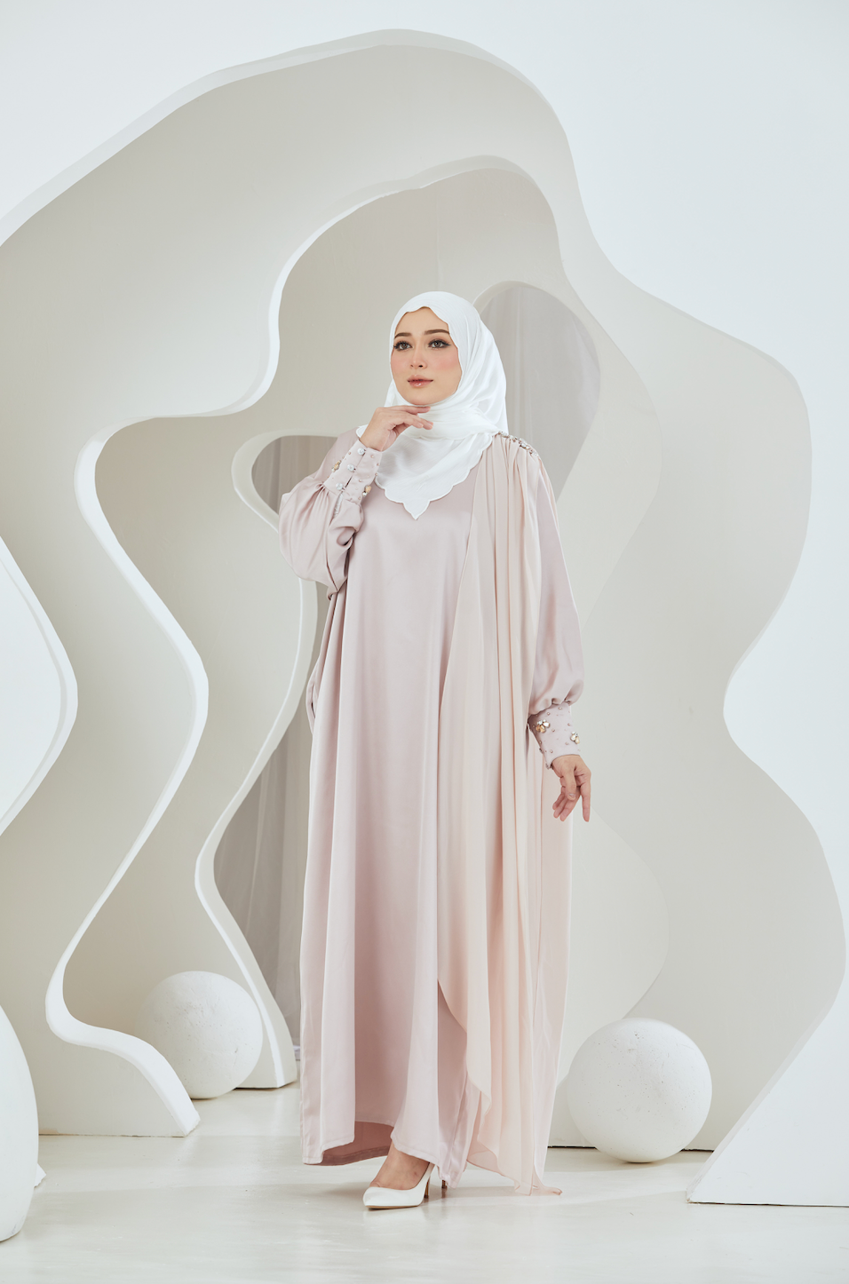 Embellished Duchess Satin Abaya - Pink