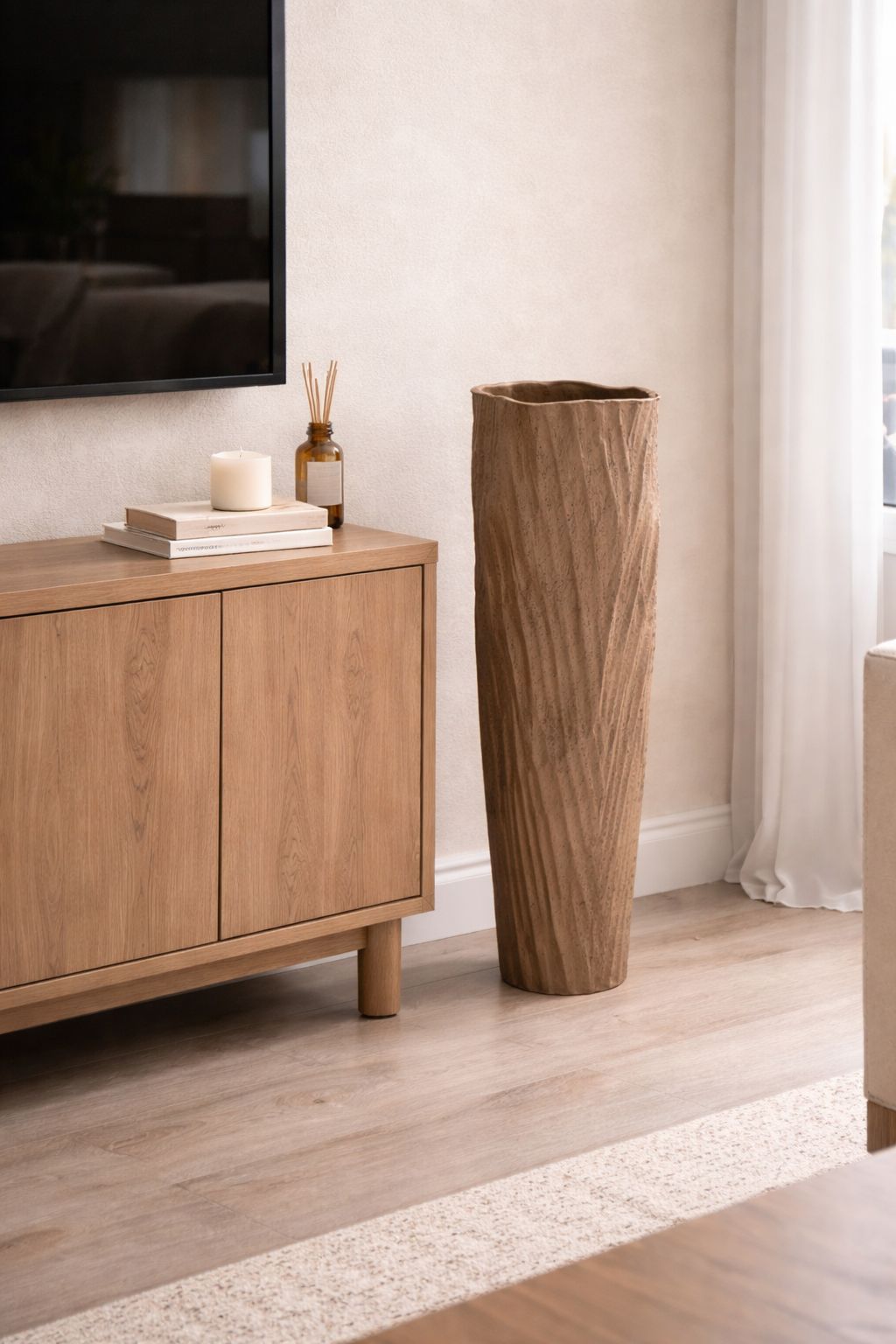 Zahra Sculptural Tall Vase